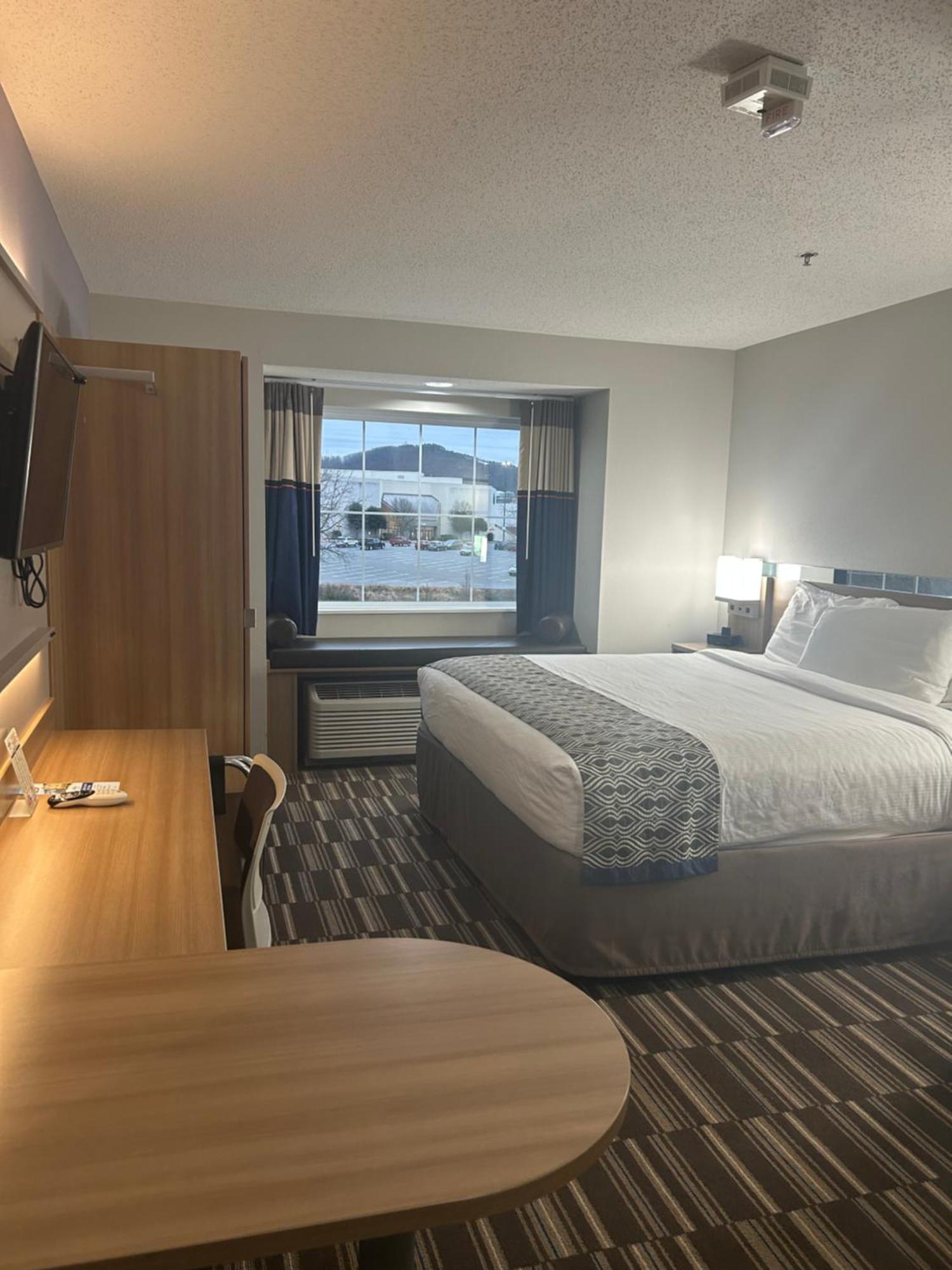 Microtel Inn & Suites By Wyndham Lynchburg Extérieur photo
